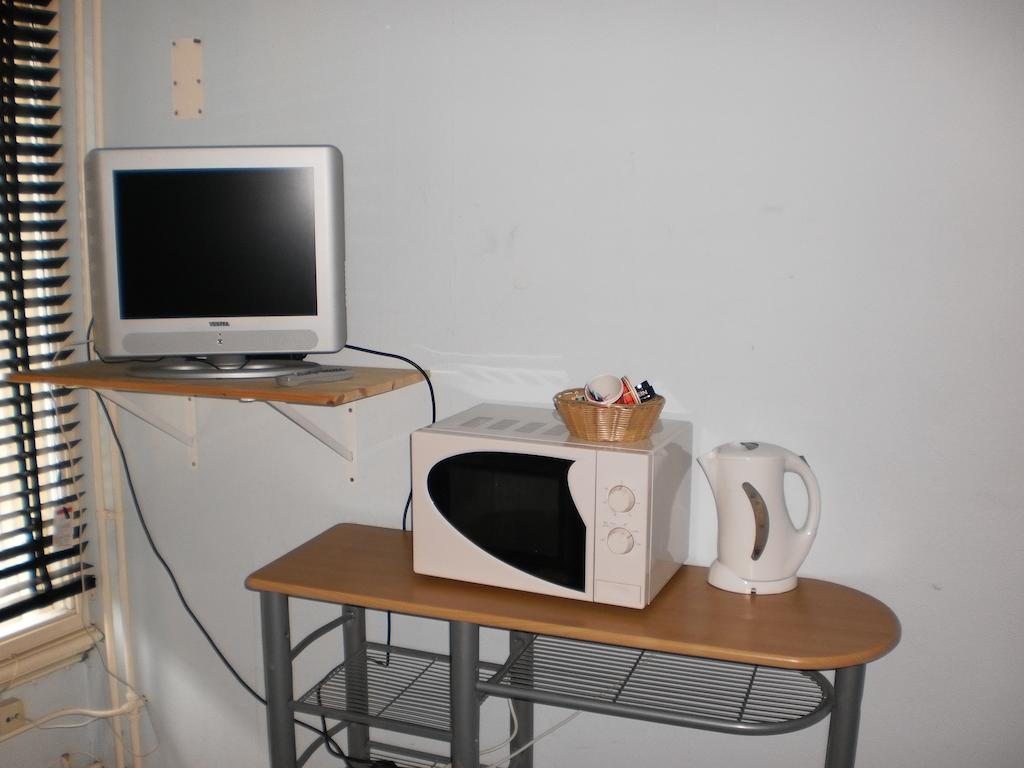 Hostel Pension Tivoli Groninga Esterno foto