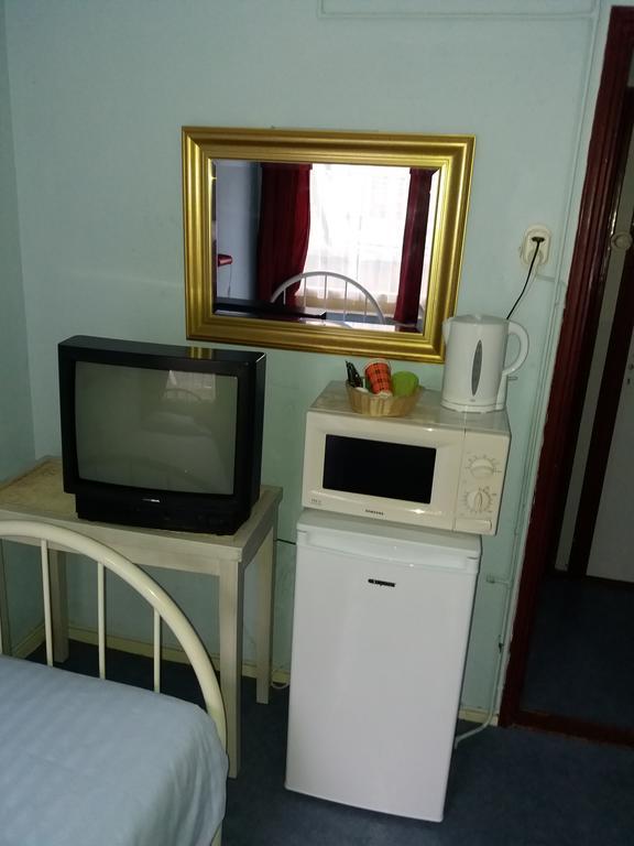 Hostel Pension Tivoli Groninga Esterno foto