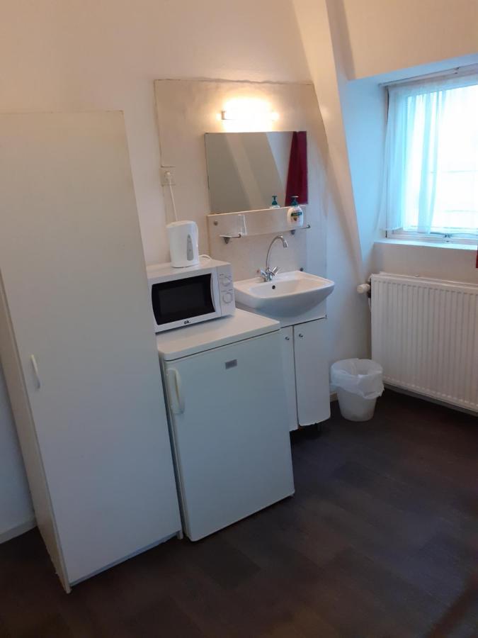 Hostel Pension Tivoli Groninga Esterno foto