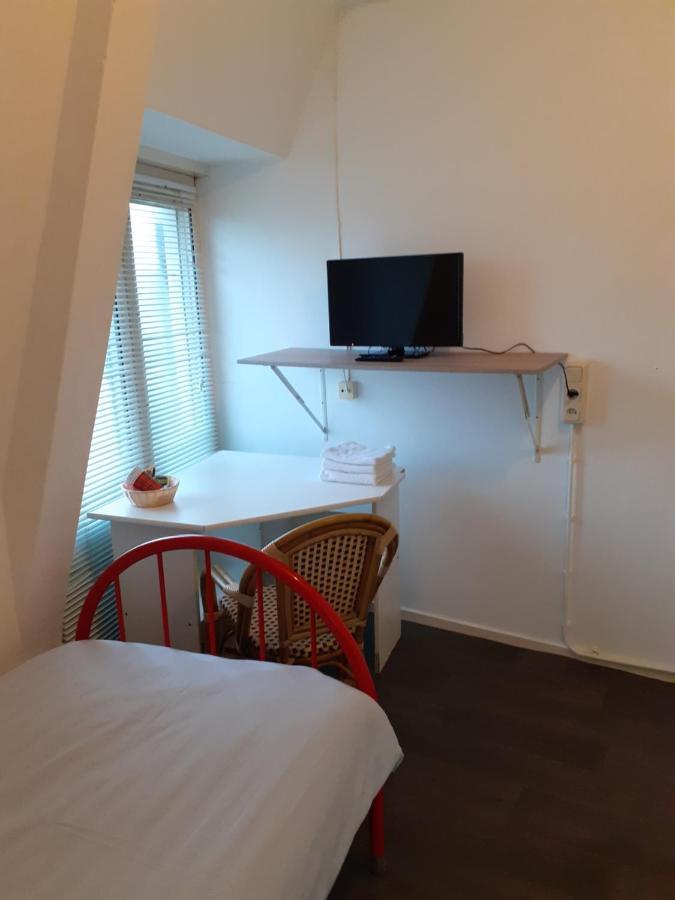 Hostel Pension Tivoli Groninga Esterno foto